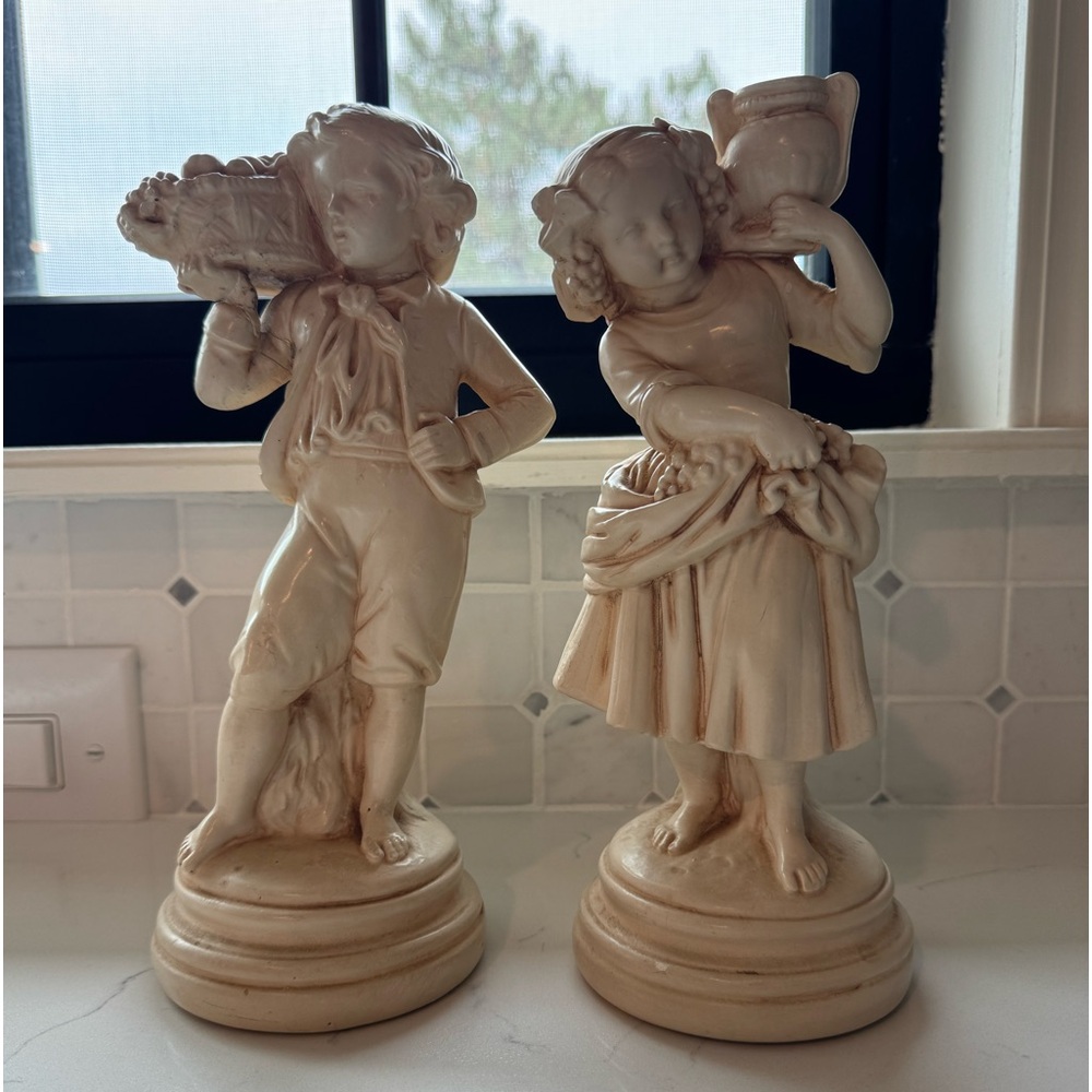 Vintage Alexander Backer Figurines